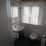 Gaestehaus Gutensohn Apartamento *