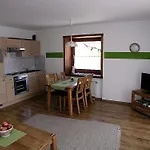 Gaestehaus Gutensohn Apartamento *