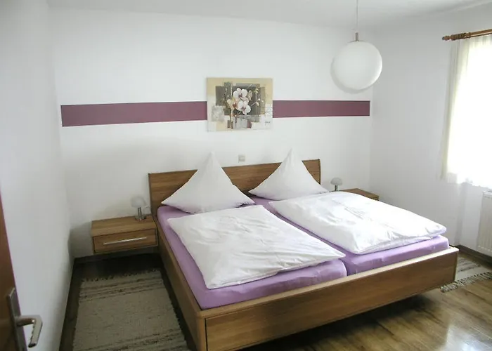 Gaestehaus Gutensohn 아파트 *