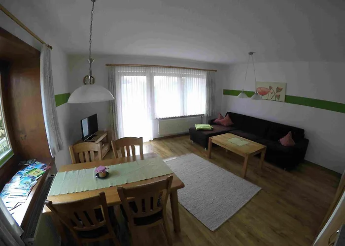 Gaestehaus Gutensohn * 瓦瑟堡